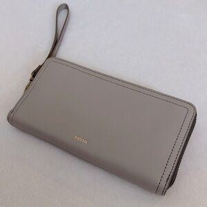 {NWT} Fossil | RFID Logan Zip Around Clutch Wallet Wristlet Graystone SL7831788
